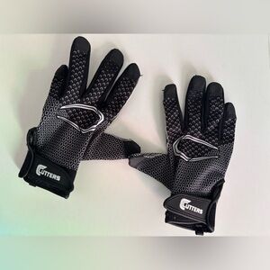 Cutters game day receiver gloves with silicone grip